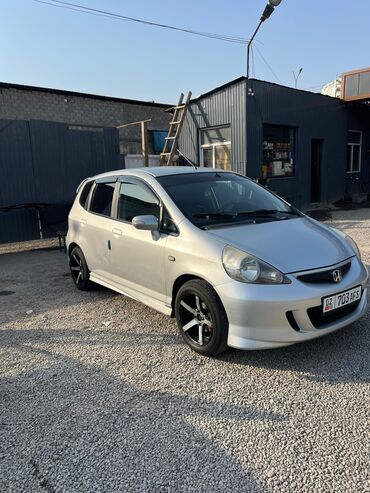 сколько стоит полировка фар: Honda Jazz: 2003 г., 1.5 л, Механика, Бензин, Хетчбек