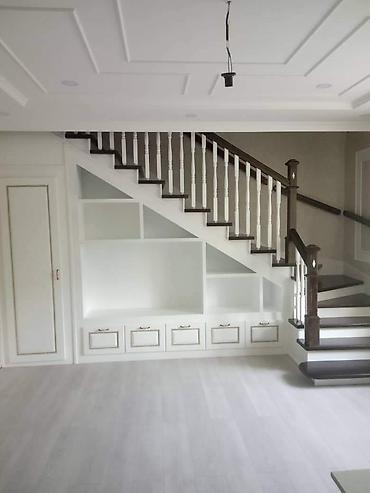 Деревянные лестницы: Деревянная лестница Для дома, Вид дерева: Дуб, Форма лестницы: Г-образная, Стиль: Классический — 11