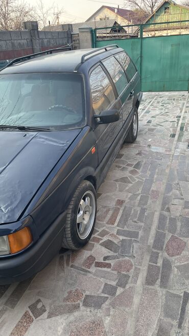 пассат идеал: Volkswagen Passat: 1992 г., 1.8 л, Механика, Бензин, Универсал