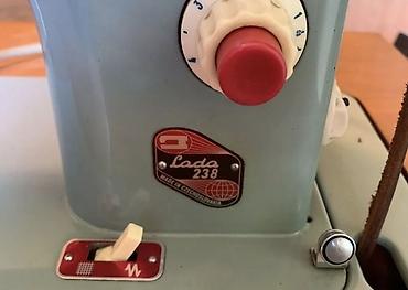 жгули 07: Швейная машина Механическая, Полуавтомат — 4