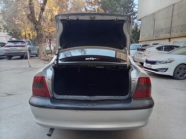 Opel: Opel Vectra: 2 l | 1998 il 210009 km Sedan — 7