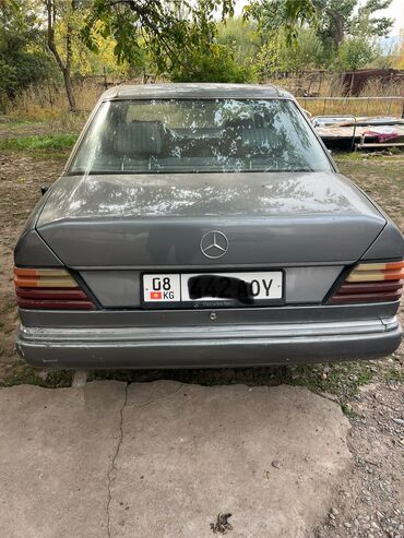 Mercedes-Benz: Mercedes-Benz E-Class: 1989 г., 2.3 л, Механика, Бензиновая, Седан — 9