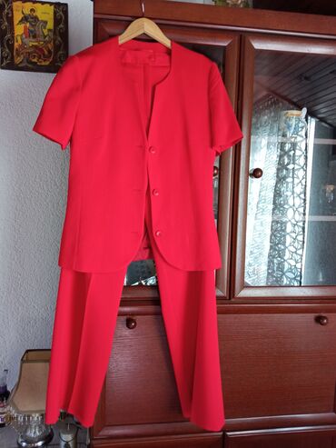 crveni komplet pantalone i sako: Jednobojni, bоја - Crvena