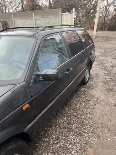 Volkswagen: Volkswagen Passat: 1990 г., 1.8 л, Механика, Бензин, Универсал — 1
