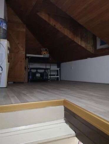 Prodavnice: Izdaje se lokal u centru Pančeva, na prometnoj lokaciji, u blizini — 6