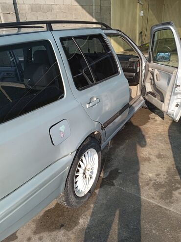 резины на авто: Volkswagen Golf Variant: 1993 г., 1.8 л, Механика, Бензин, Универсал
