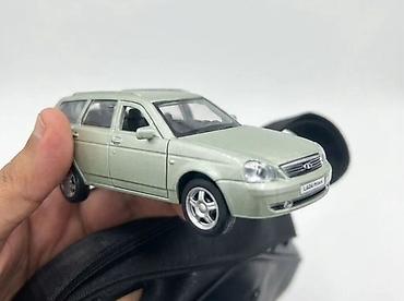 qirmizi masin: LADA Priora universal – 1:43 ölçülü metal model avtomobil - Miqyas — 4