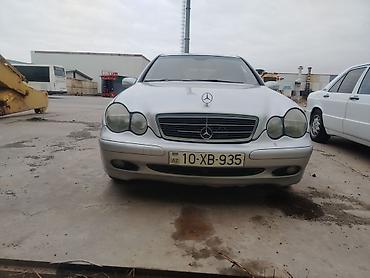 mercedes cl220: Mercedes-Benz E 220: 2.2 l | 2001 il Sedan — 2