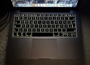 Apple MacBook: Apple MacBook Pro Mid 2014 Retina Display.Laptop Almaniyada rəsmi — 3
