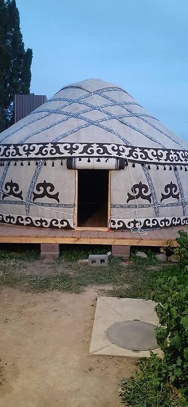 Аренда юрт: Аренда юрты, Каркас Деревянный, 75 баш, С полом, Самовар, Стол — 6