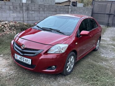 Toyota: Toyota Vitz / Platz / Yaris / Echo: 2006 г., 1.5 л, Автомат, Бензин, Седан