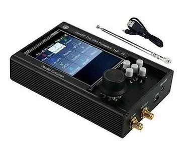 kompüter ekranı: HackRF One PortaPack H2 İnkişaf Kartı PortaPack H2, HackRF One-u tam — 2