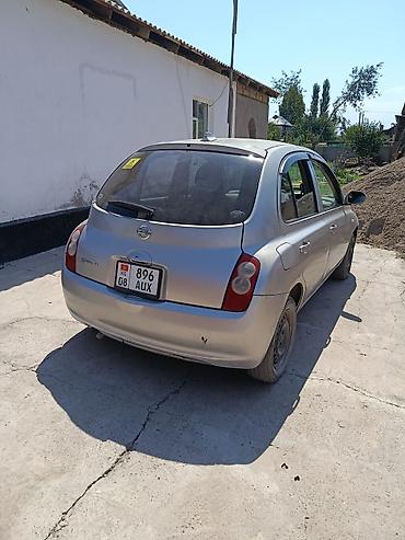Nissan March: 2002 г., Бензин, Хэтчбэк