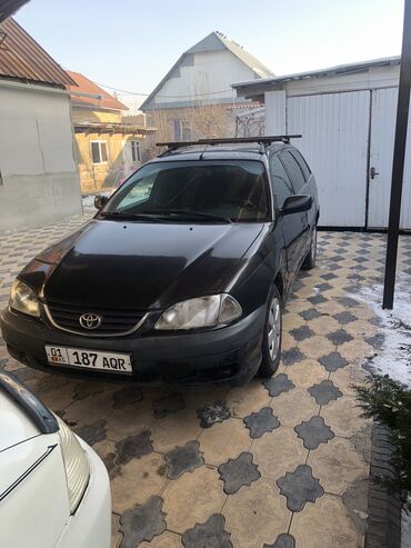 Toyota: Toyota Avensis: 2003 г., 2 л, Механика, Дизель, Универсал