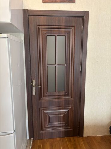 Lak-boya məhsulları: İşlənmiş Otaq qapısı 80x200 sm Ünvandan götürmə