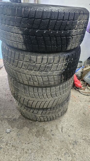 авто на российском учете: Комплект зимних шин (4 шт.) Размер: 275/40 R19 245/45/19 101T M+S