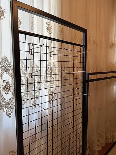 Stend vitrinləri: Hərəsindən 2 ədəd var. 150 m alınıb. Biri 60 m satılır. Tək tək almaq — 7