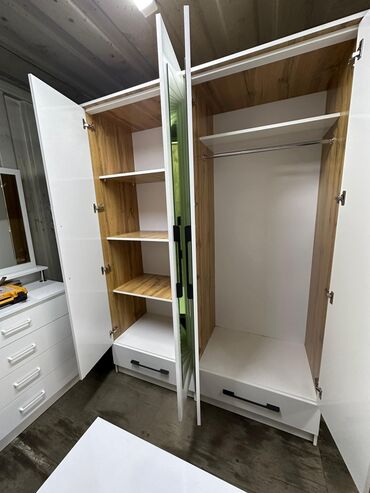 Шкафы для одежды: Шкафы для одежды — 7