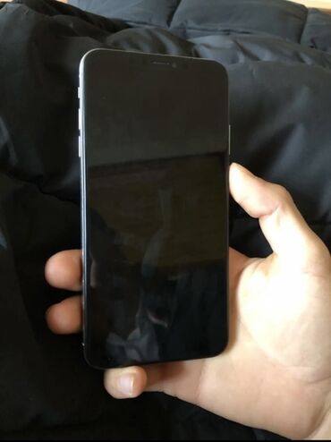 Apple iPhone: IPhone Xs Max, 256 GB, Matte Silver, Simsiz şarj — 1