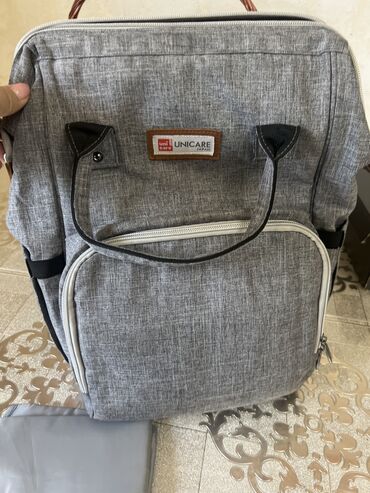 сумка лазерная: Детская сумка, почти новая