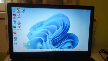 Acer: Intel Core i7, 8 GB OZU, 15.6 " — 5