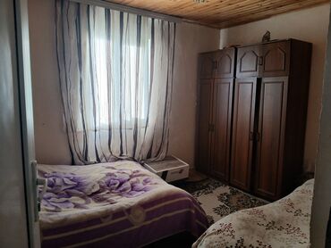 недвижимость в азербайджане: 4 комнаты, 6 м², Нет кредита, Средний ремонт