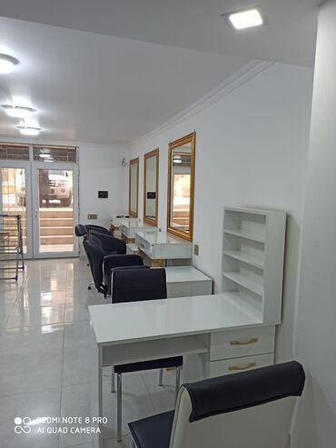 Kommersiya daşınmaz əmlakının satışı: Təcili satılır.Xırdalanda AAF parkda gözellik salonu 60 kvadrat sahesi — 24