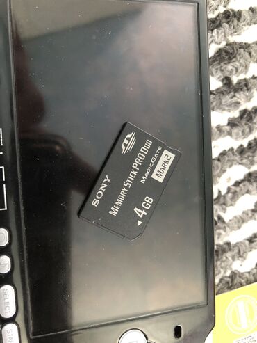 ddr3 2gb: Карта памяти от PSP оригинал из Тайваня На 4 гб, прошитая есть 4 игры