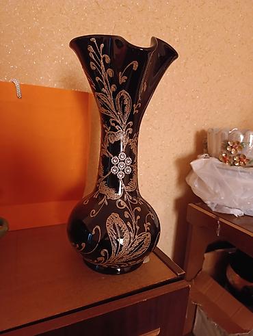 latun güldan: Bir vaza — 1