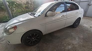 Hyundai: Təcili saturam. 0507680071 Marka/model: Hyundai Accent 1.5 dizel — 2