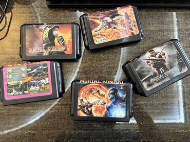 Xbox Series S: Sega (Mega Drive/Genesis) üçün oyun kasetləri dəsti. Dəstdə aşağıdakı