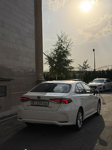 corolla s: Toyota Corolla: 2021 г., 1.8 л, Автомат, Гибрид, Седан — 5