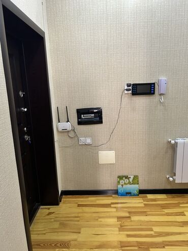 Uzunmüddətli kirayə mənzillər: 150azn kommunal daxil deyil.2nəfər bacı ola bilər 1 otaq onlara — 6