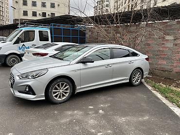 corolla 2018: Hyundai Sonata: 2018 г., 2 л, Автомат, Газ, Седан — 4