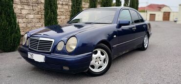 Mercedes-Benz: Mercedes-Benz E-Class: 2.2 l | 1997 il Sedan — 2