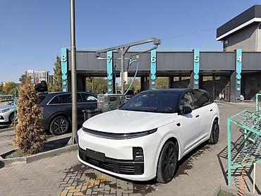 Lixiang: Lixiang L7: 2023 г., Гибрид, Кроссовер — 1