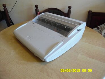 Tastature: Električna pisaća mašina Brother Ispravna. Pojedine zabice za kuciste na lalafo.rs — 15 Tastature: Električna pisaća mašina Brother Ispravna. Pojedine zabice za kuciste — 15