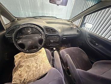 Seat: Seat Alhambra: 0.2 l | 1999 il Van/Minivan — 2