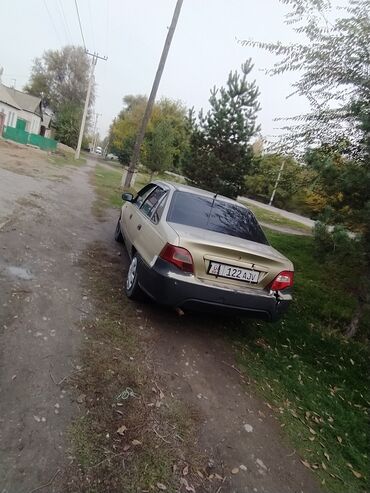 Daewoo: Daewoo Nexia: 2008 г., 1.6 л, Механика, Бензин, Седан