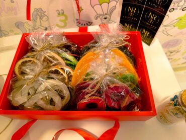 Hədiyyələr: Hədiyyəlik qutu setləri – şokolad və qəhvə assortisi Məzmun — 5