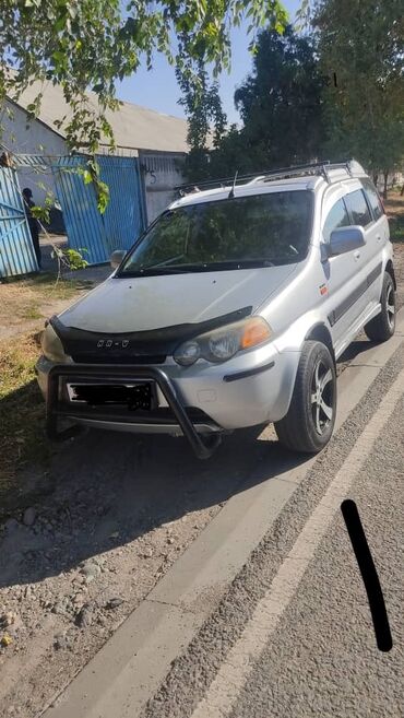 tayota runx: Honda HR-V: 2001 г., 1.6 л, Механика, Бензин, Кроссовер