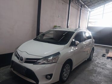 tayota runx: Toyota Verso: 2017 г., 1.6 л, Механика, Дизель, Вэн/Минивэн