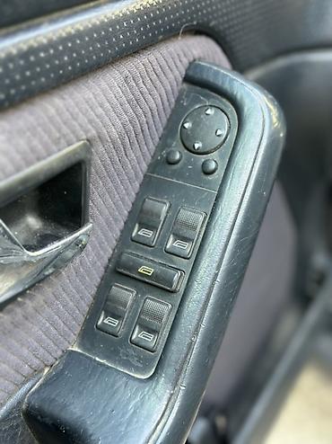 Audi: Audi 80: 1995 г., 2 л, Седан — 11