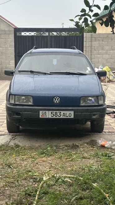 пасса: Volkswagen Passat: 1988 г., 1.8 л, Механика, Бензин, Универсал