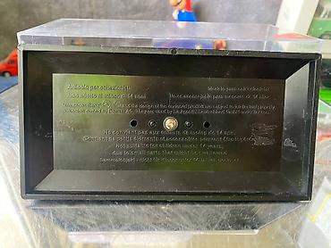 Avtomobil modelləri: Коллекционная модель Mercedes-Benz 190E 2.3 16V W201 gold 1984 EDICOLA — 2