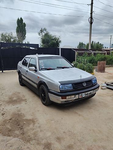 Volkswagen: Volkswagen Vento: 1992 г., Кол менен иштөөчү, Бензин, Седан — 3