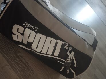 продаю спортивные костюмы: Продаю сумку для занятий спортом
