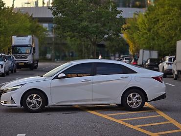 таета дует: Hyundai Avante: 2022 г., Седан — 4