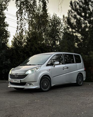 меняю дом на авто: Honda Stepwgn: 2006 г., 2 л, Автомат, Бензин, Минивэн