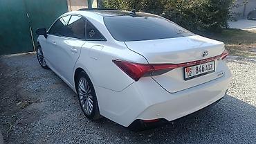 mazda axela: Toyota Avalon: 2021 г., 2.5 л, Гибрид, Седан — 3